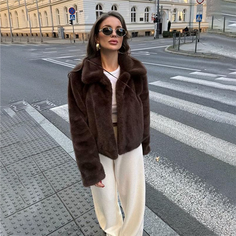 Women Vintage Short Plush Jacket Coat Lapel Versatile Casual Fashion Outerwear For Ladies Winter Daily Street Shopping Dating Cold Weather Everyday