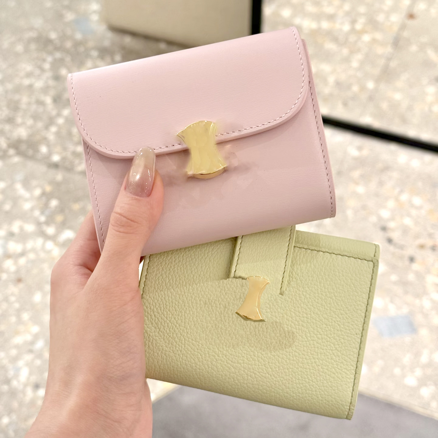 Women Leather Short Wallets Card Holder Purse Metal Clasp Zipper Coin Pocket Designer Luxury 10A High Quality Fashion Daily Chic Elegant Mini Small