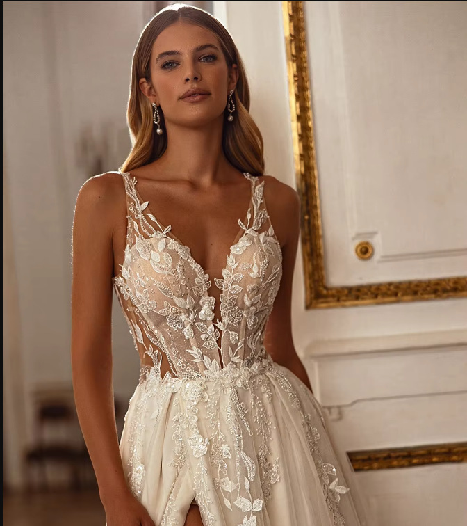 Sexy Boho Wedding Dresses V-neck Straps Lace 3D Flowers Tulle Split A-line Bridal Party Gowns Beach 2027 Summe Vestido de Novia Robe De Mariage