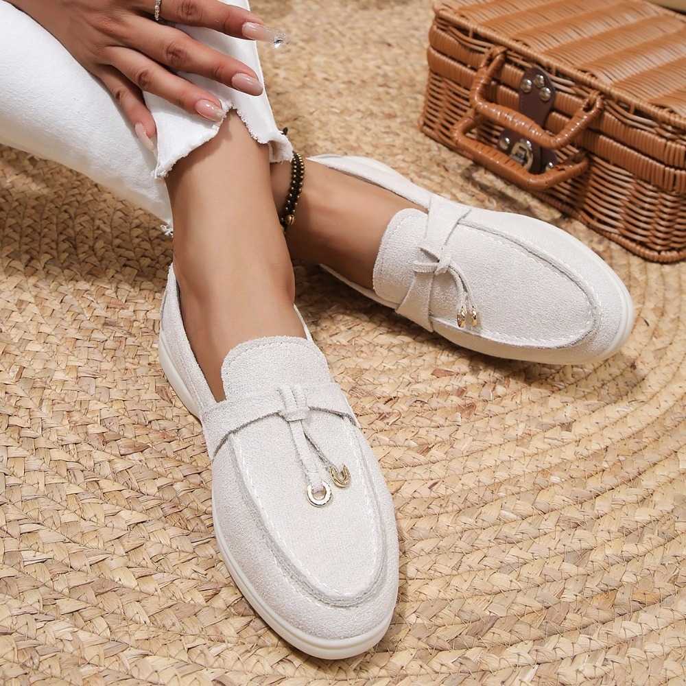 and Casual Shoes Comfortable Spring Autumn New Large Size Soft Sole Women's Shoes British Style fashion Flat Shoes Comfortable Casual Shoes D26