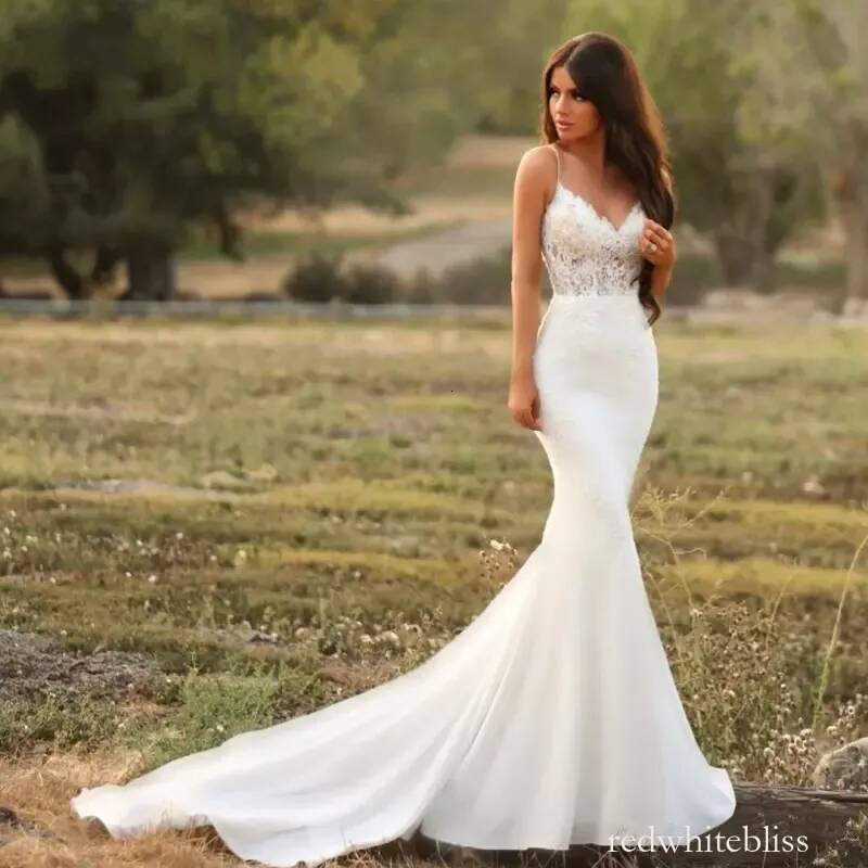 Mermaid Wedding Dress Summer Garden Beach Boho Lace Spaghetti Strap Open Back Zip Up Bridal Gown Modest Stain Beach vestido de noiva customize