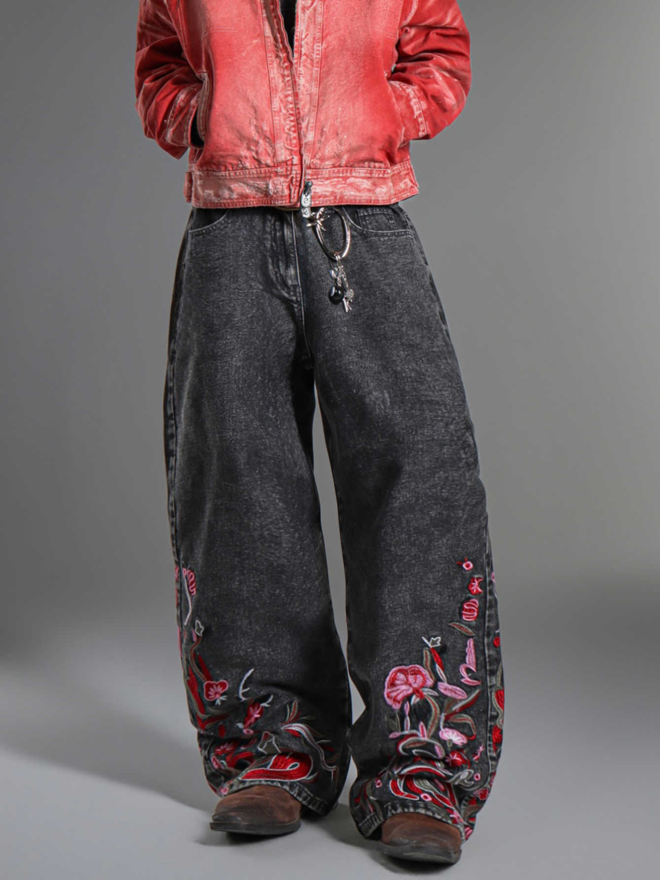 Jeans Men's Men's Retro Artistic Floral Embroidery Design Snow Gray Baggy Jeans Y2K Cool Skate Streetwear Fashion Versatile Wide-Leg Pants