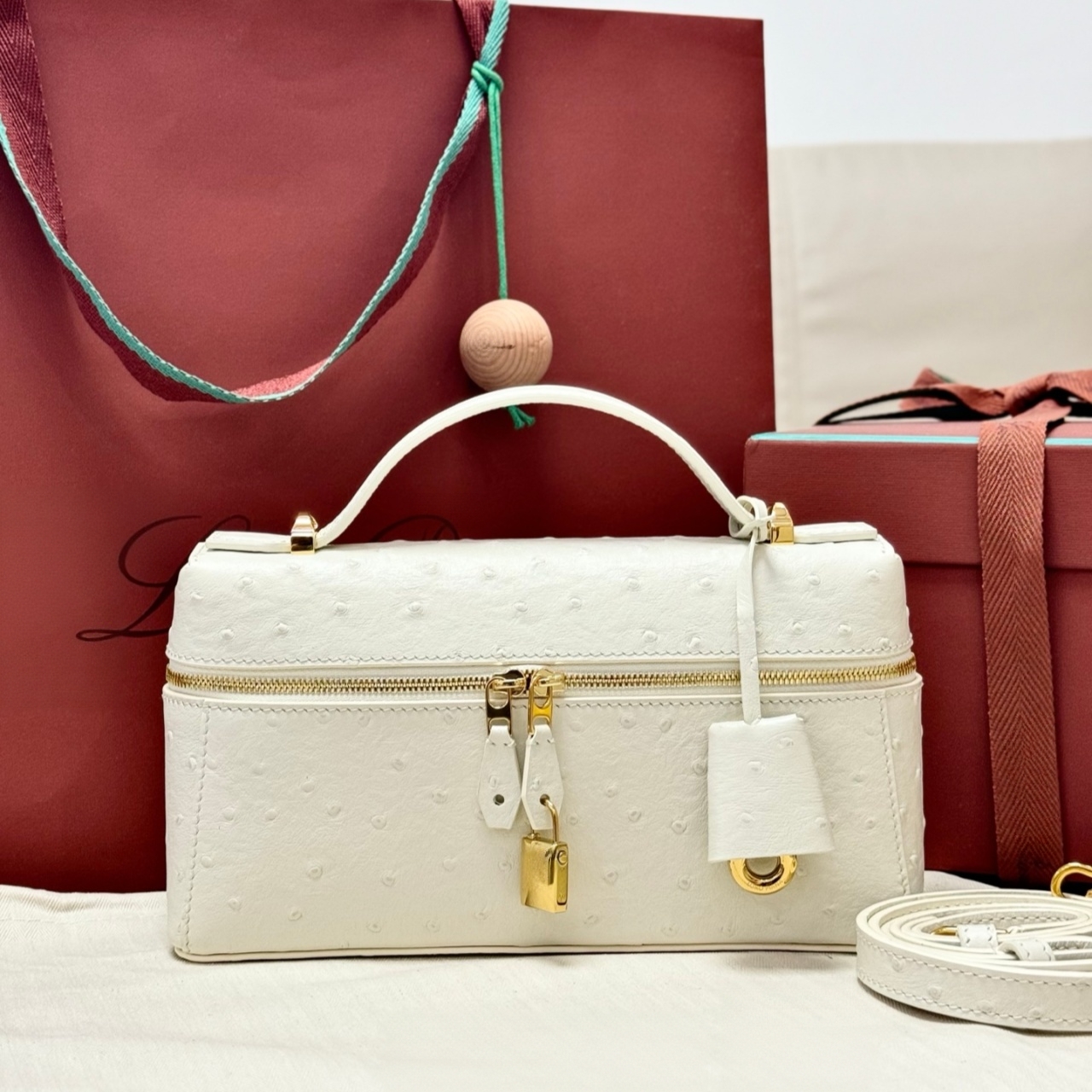 10A Designer tote bag luxurys handbags Ostrich pattern in creamy white 23CM Cowhide leather with ostrich texture designer shoulder bag gift box wome