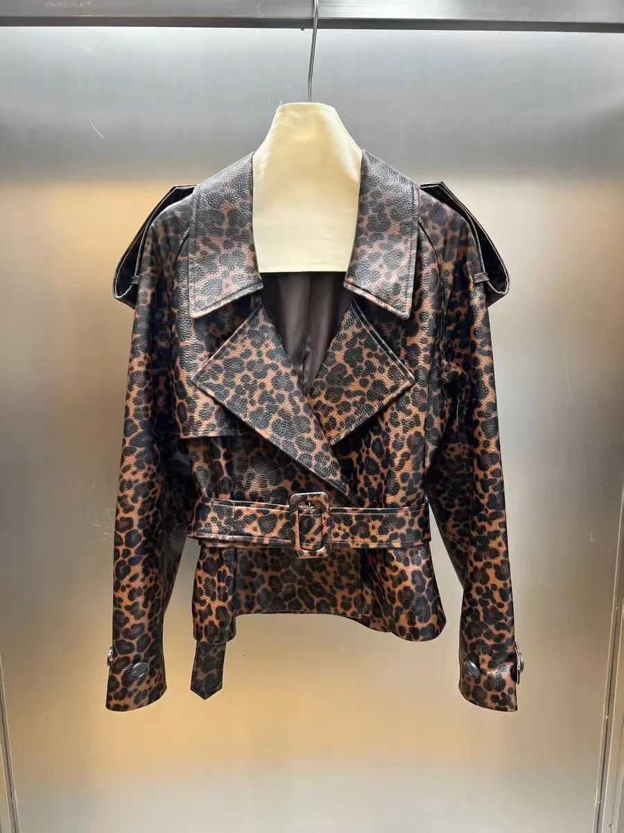 Luxury Fashion 2025 Winter Waist Tie Leopard Print Real Sheepskin Women Short Jacket Epaulet Belt Motorcycle Coat Office Ladies C260921
