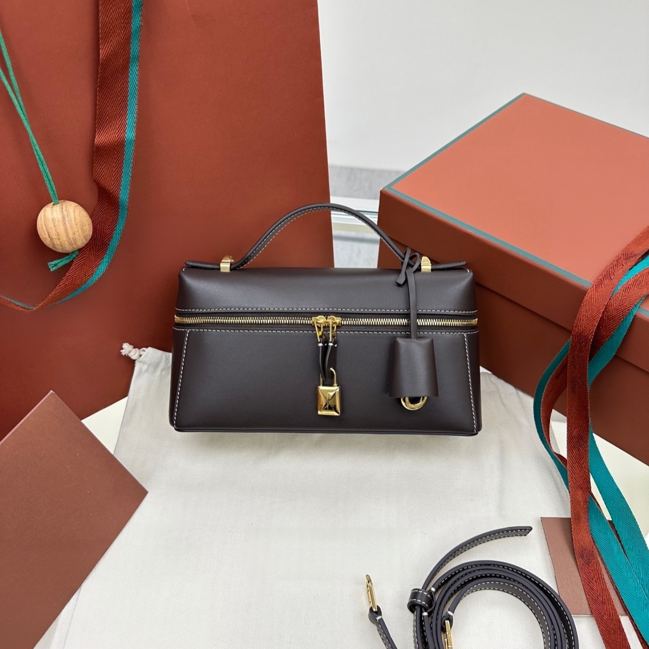 10A designer bags for women designer tote bag Dark brown 23CM Saddle Leather Leather keychain crossbody designer bags designer shoulder bag luxurys