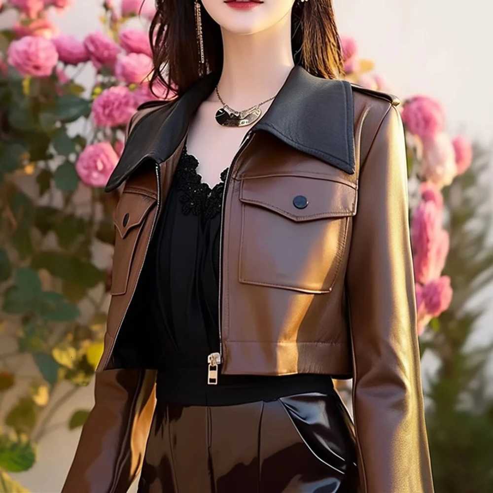 Short Leather Women Jacket Brown Splicing Black Turn-down Collar Design New Spring Autumn PU Coat Zipper Style Long Sleeve Top C260921