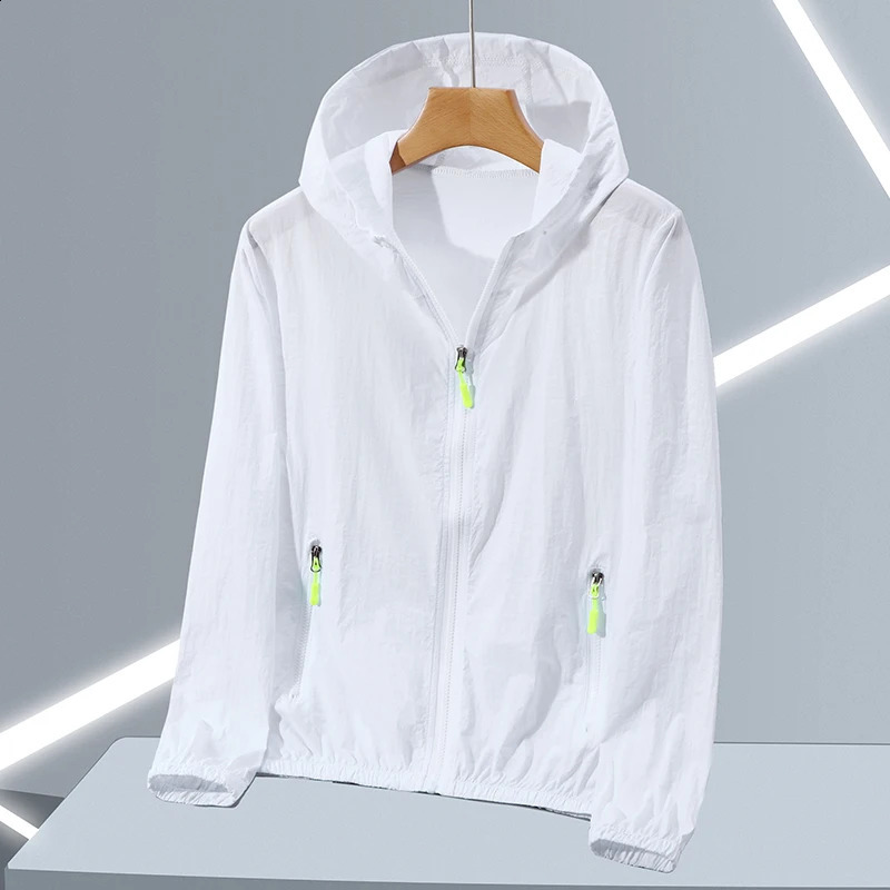 Summer Thin Ice Silk Sun Protection Jacket for Men Fashion Hooded Sports Uv Protection Skin Clothing Breathable Couple Outwear 260920
