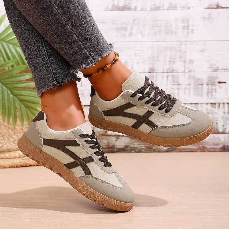 Retro Red Thick Sole Sneakers Women 2026 Spring Low Top Platform Sneakers Woman Plus Size 43 Non Slip Flat Heels Casual Shoes T260922