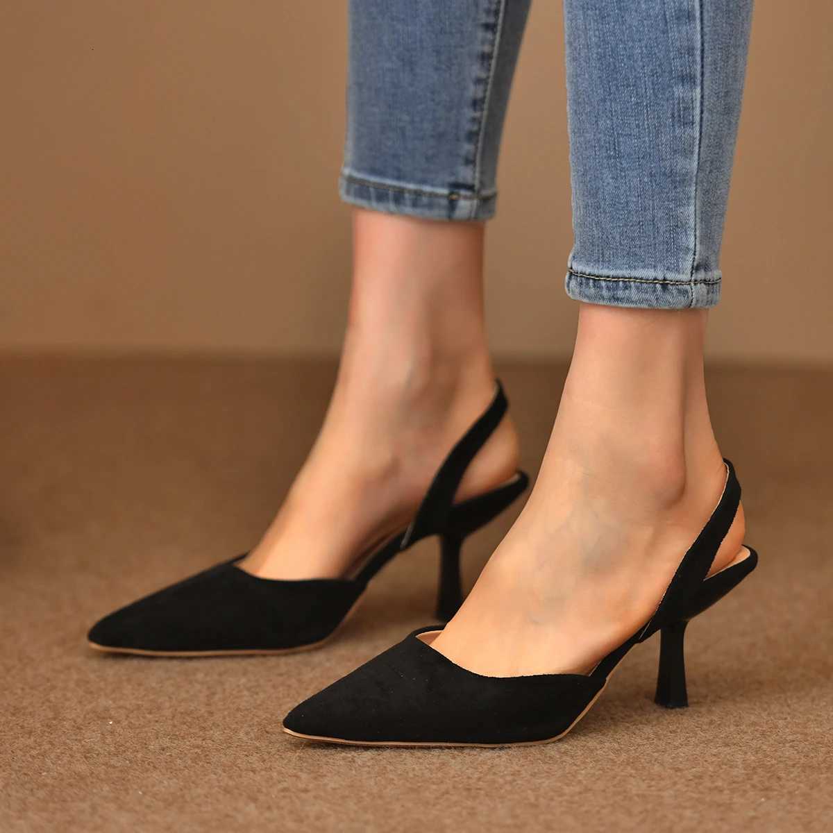 Shoes 2024 Summer New Dress Wen's Sandals Fi Pointed Shallow Mouth Stilettos Sexy Dress Banquet Wen's High H Large Size Zapatos J260922