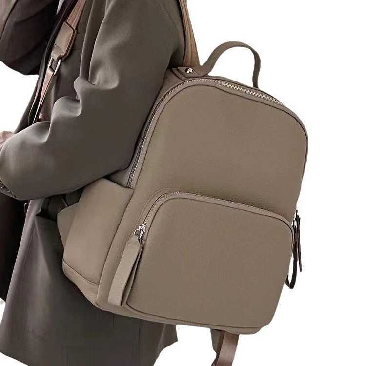 New 2026 Backpack Casual Style Genuine Leather Backpack Woman Soft Cow Leather Travel Shoulder Bags Multi Pocket Zipper Design Daypack H260922