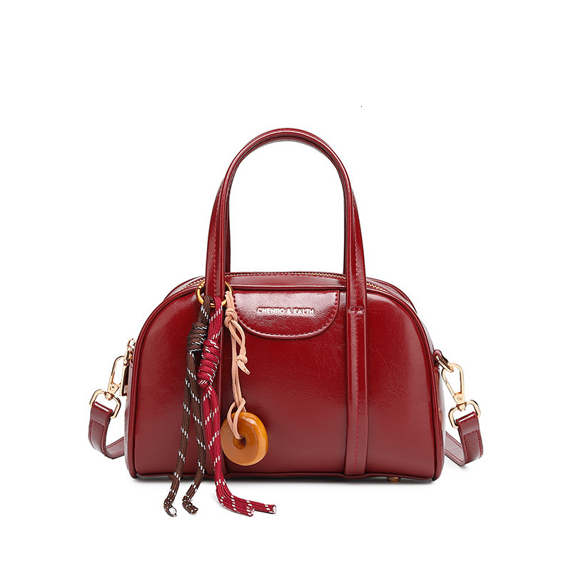 2025 Autumn Winter New Handbag Niche Design Retro Solid Color Casual Fashion Trend Versatile High-end Texture dhmallking