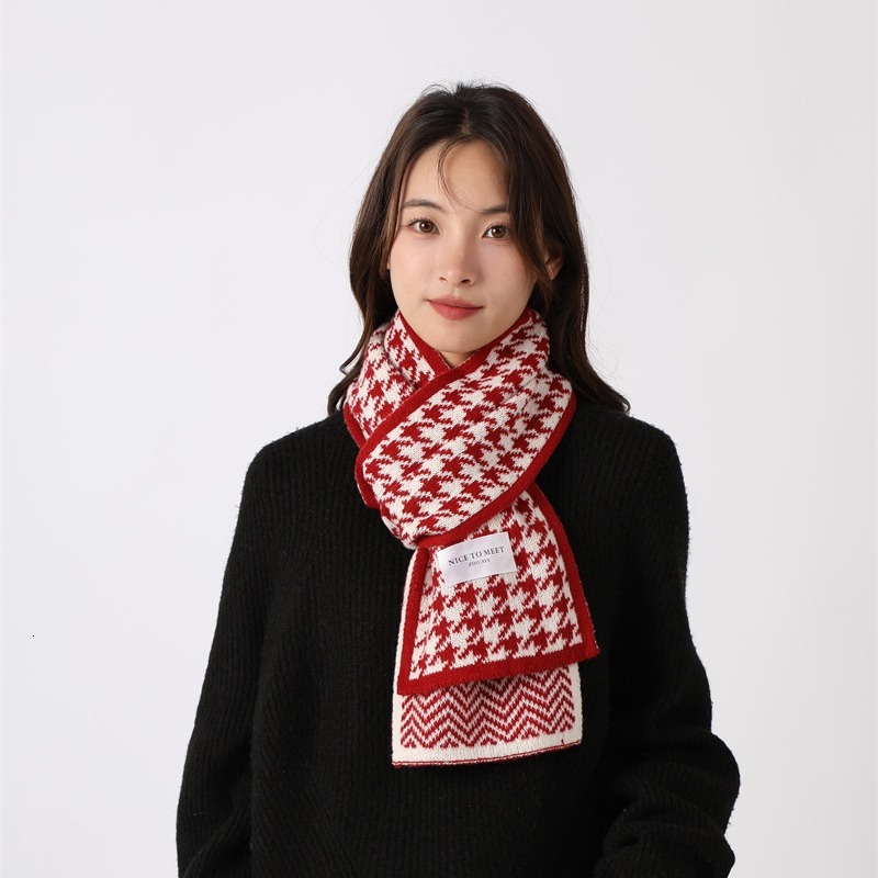 New Year's red scarf women, winter new Korean style, atmospheric, double-sided, cute, warm, thick knitted gift for students