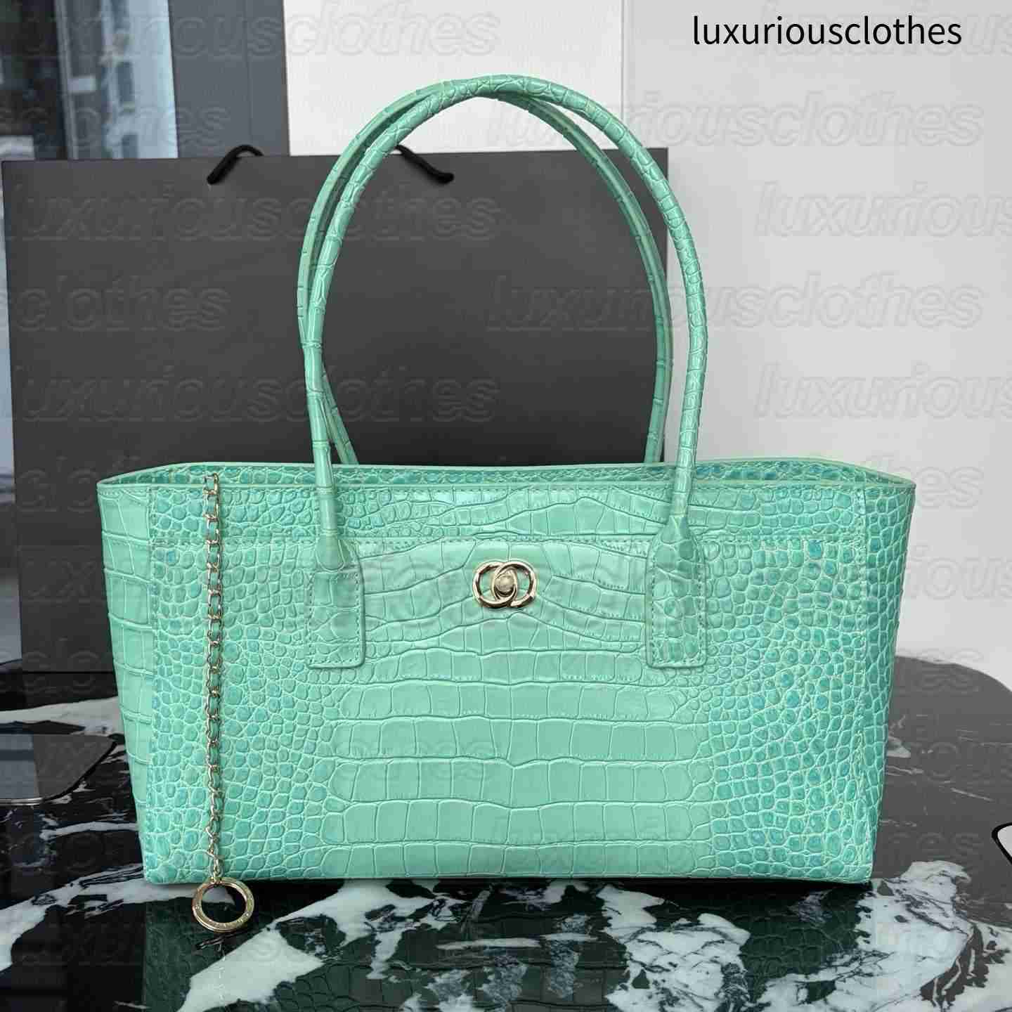 26S Cerf tote Retro elegance Lemon green Crocodile pattern bag Womens Designer Long handle Grain pattern hobo Luxury Handbag Spring and Summer Casua