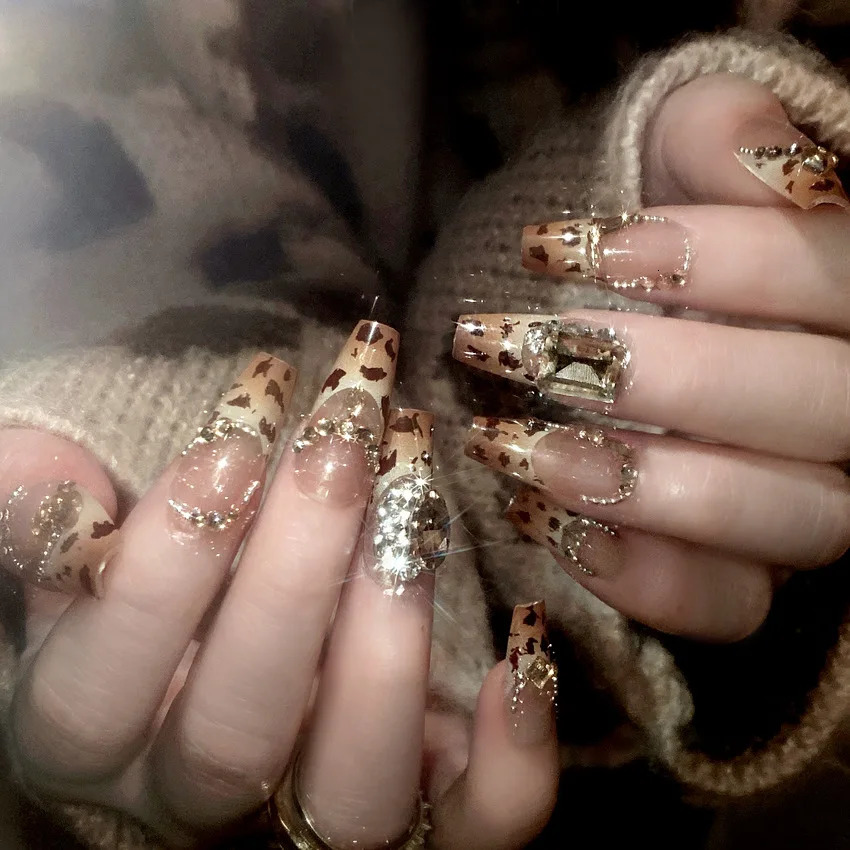24pcs Autumn Leopard Pattern Fake Nail Tips Shiny Large Crystal French Wearable Press on Nails Spice Girls Fashion False Nails 260922