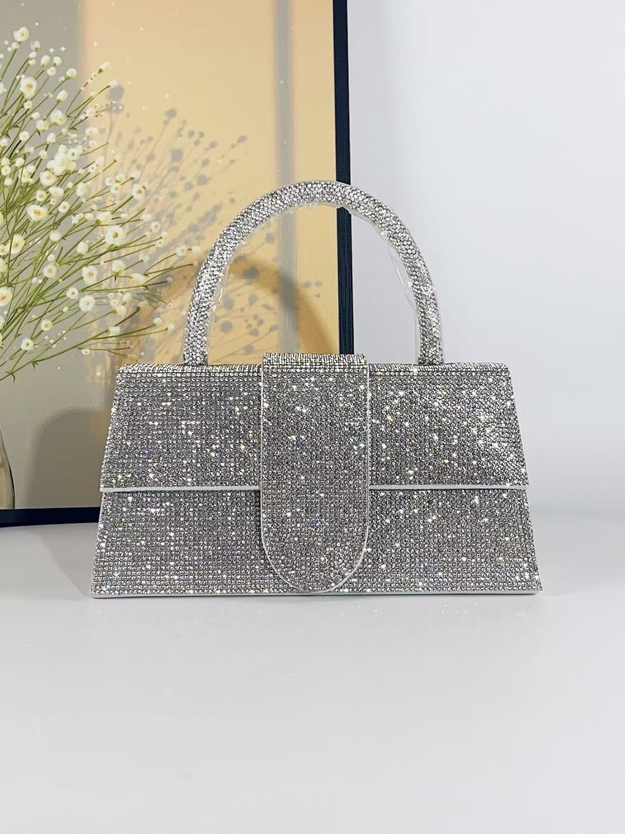 Foreign Trade New Women's Handbag Banquet Factory Wholesale Diamond-Studded Hot-Selling Light Luxury Rhinestone Bag Fashion Commuter Bag Busine