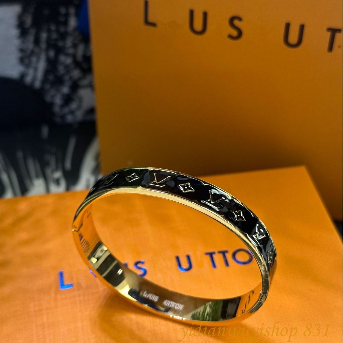 Designer Jewelry Lvsi Bracelet V shaped titanium steel bracelet with electroplating jewelry a lightweight luxurious and uniquely modern minimalist s