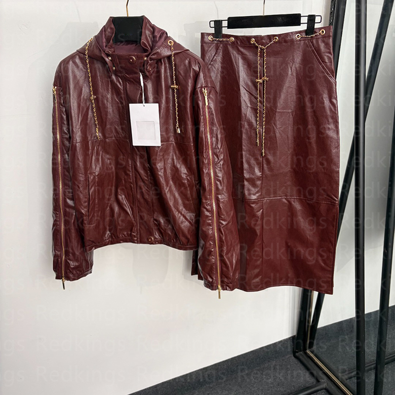 Gold Chain Designer Jacket Skirt Classic Hooded Coat Dress Hip Hop Cargo Skirts Women Street Style Personality Charm Coats Tracksuit Clothing