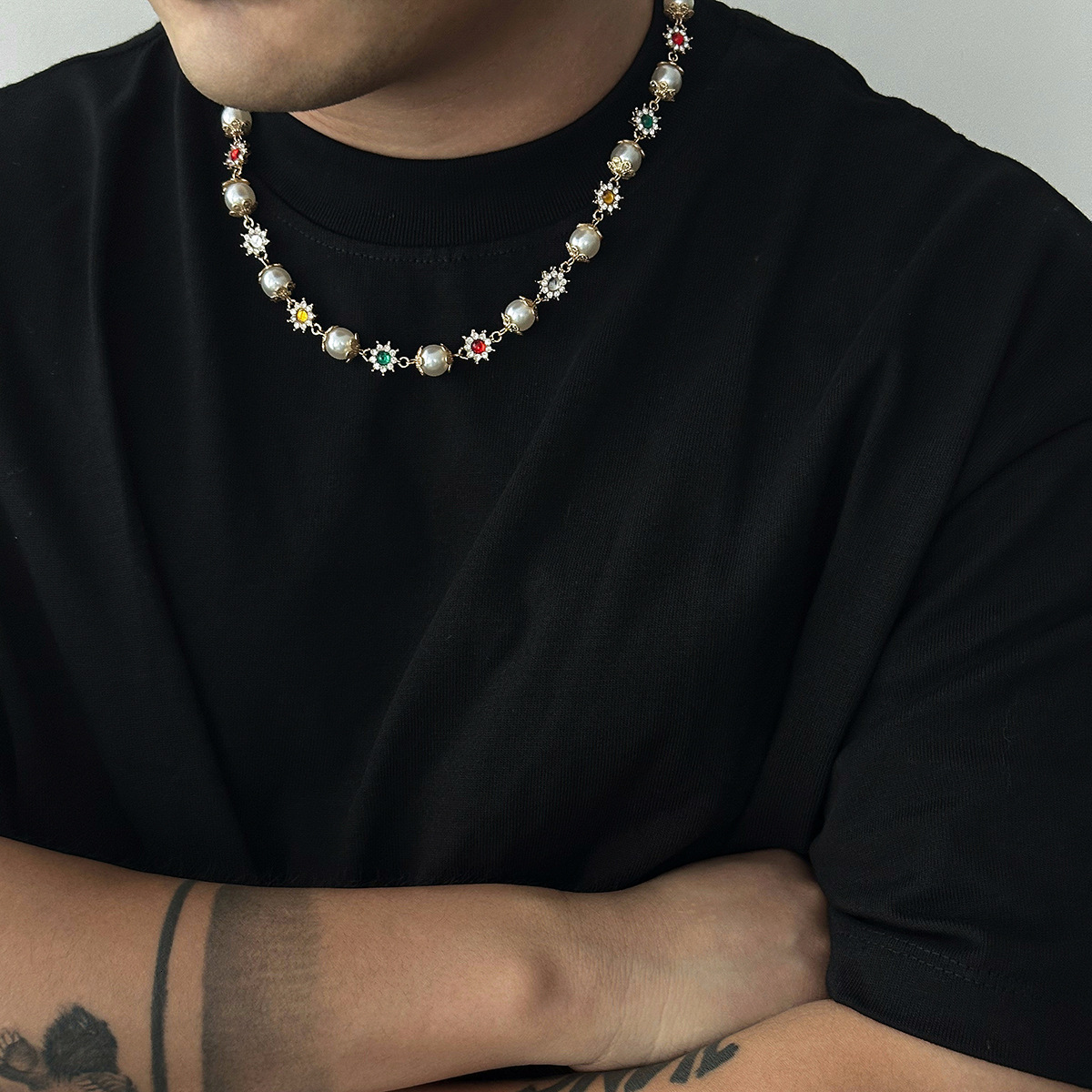 European and American Hip-Hop Pearl Small Flower Necklace for Men, High-End Fashionable Personality Collarbone Chain, Hot-Selling Men's Jewelry