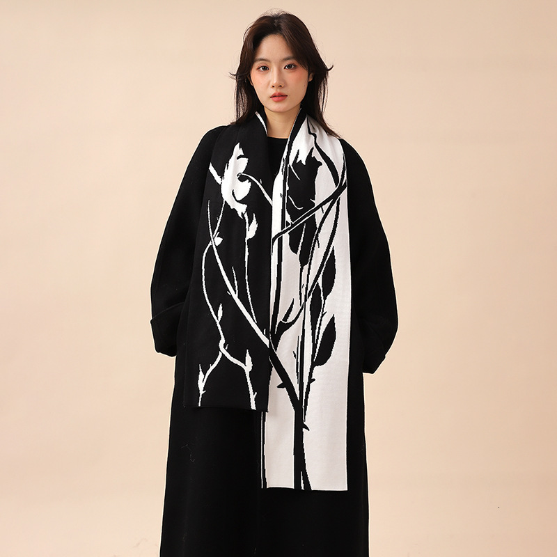 Trendy black white reversible scarf, same style as the popular physical store version, thick and warm, with wool blend, available in a couple's