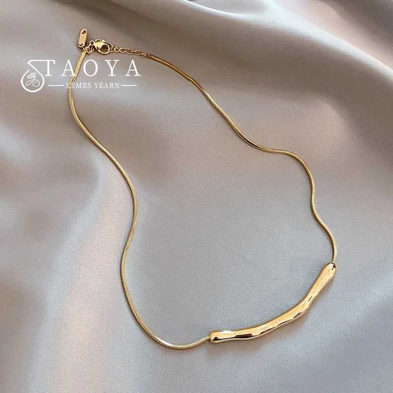 Pendant Necklaces European and American Fashion Simple Stainless Steel Gold Color Collarbone Chain For Womens Fashion Short Necklaces Jewelry X26092