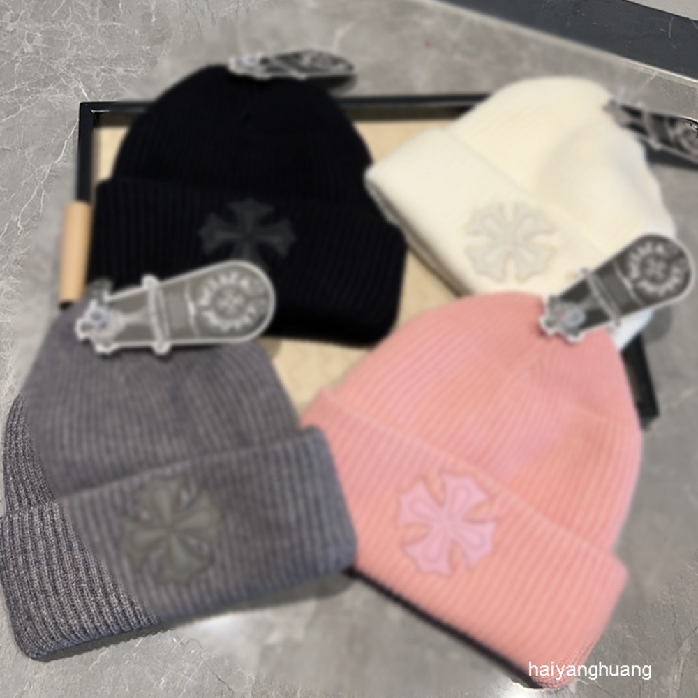 Beanie/Skull Caps Mens Chrome Cap Womens Beanie Design Small Leather Label Cold Hat Casquette Luxury Winter Pullover Cuff Thickened Ear Protector Bi