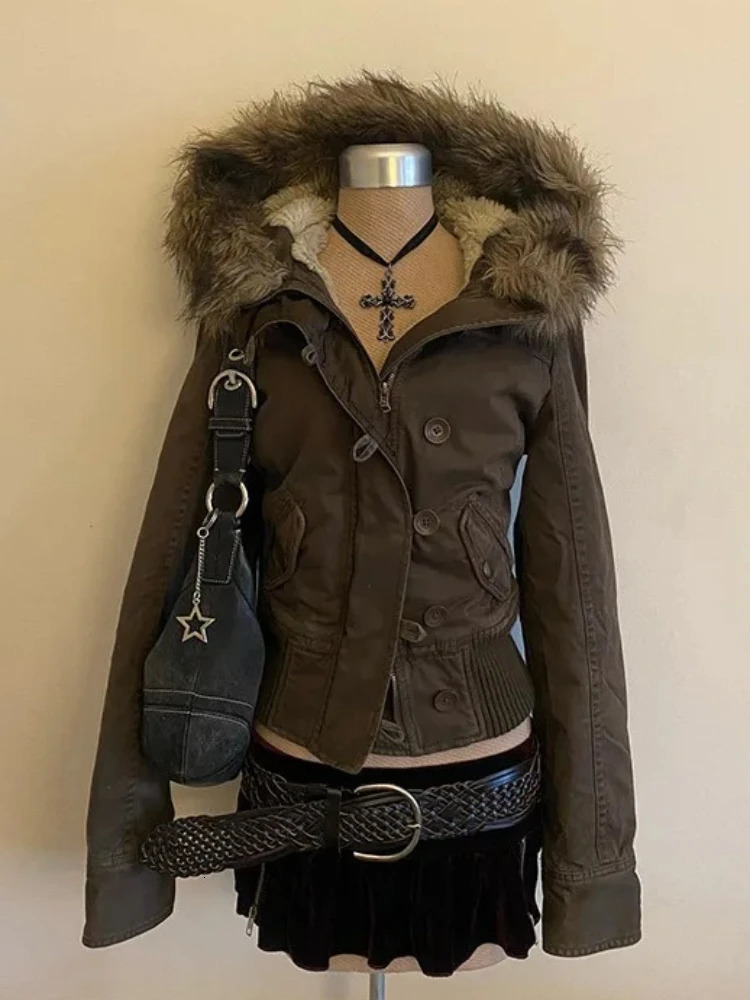 2026 Primavera Retro Cappotti in pelliccia sintetica Donna Anni 2000 American Vintage Giubbotti Harajuku Gotihc Punk Abbigliamento Jean Parka Capisp
