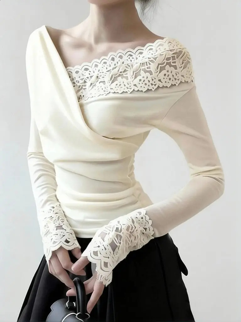 Sexy Patchwork Lace One Shoulder T Shirt Women Beige Casual Long Sleeve Basic Tees Vintage Korean V Neck Off Shoulder Tops 260921