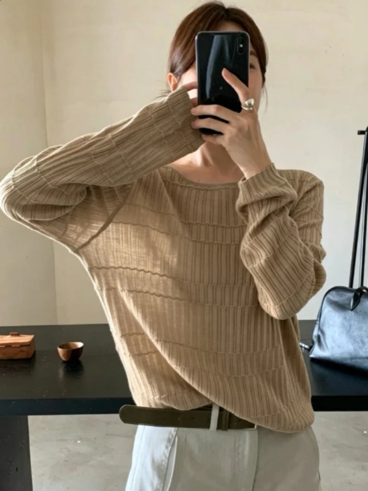 Autumn French Vintage Long Sleeve Knitted Tshirts Women Thin Y2k Clothing Korean Fashion Blouse Retro Elegant Tops Office Lady 260921