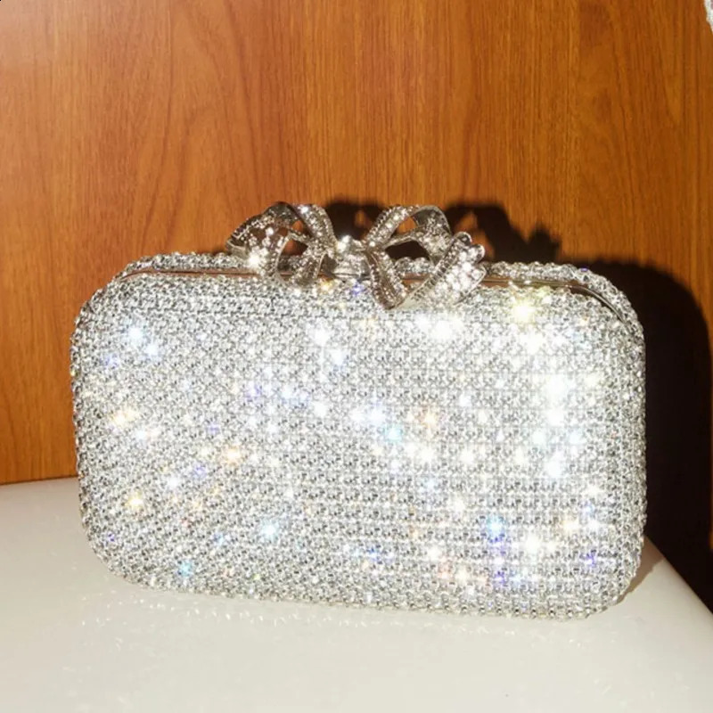 y Diamond Clasp Evening Bag Bowknot Clutch Purse Rhinestone Totes Bags High Quality Handbag Fashion Party Clutch Handbag 260921