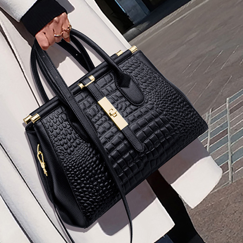 4VIPQ Luxury Brand Fashion Women's Fashionable Printed Handbag Versatile And Elegant Single-Shoulder Crossbody For Middle Tote Bag Designer Bag