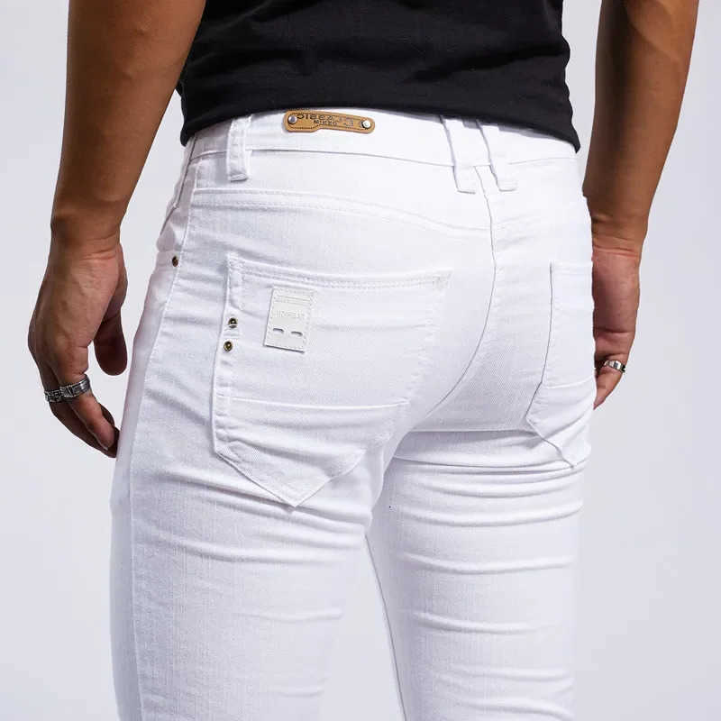 Jeans da uomo Jeans casual bianchi da uomo Nuovi pantaloni in denim Comodi pantaloni dritti slim fit elasticizzati moda Abbigliamento maschile Stree