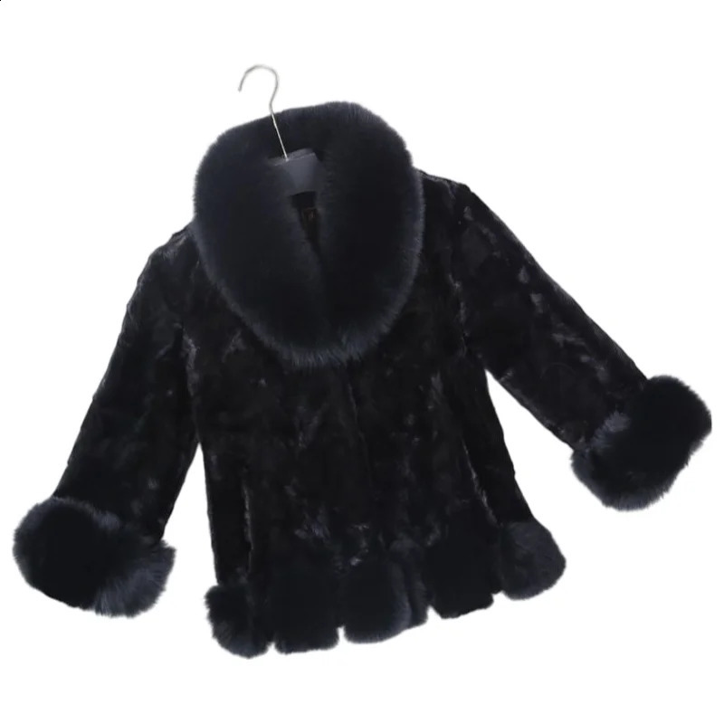 2026 Selling Fashion Mink Coat Winter Style Fox Fur Collar Women High Quality Short 260922