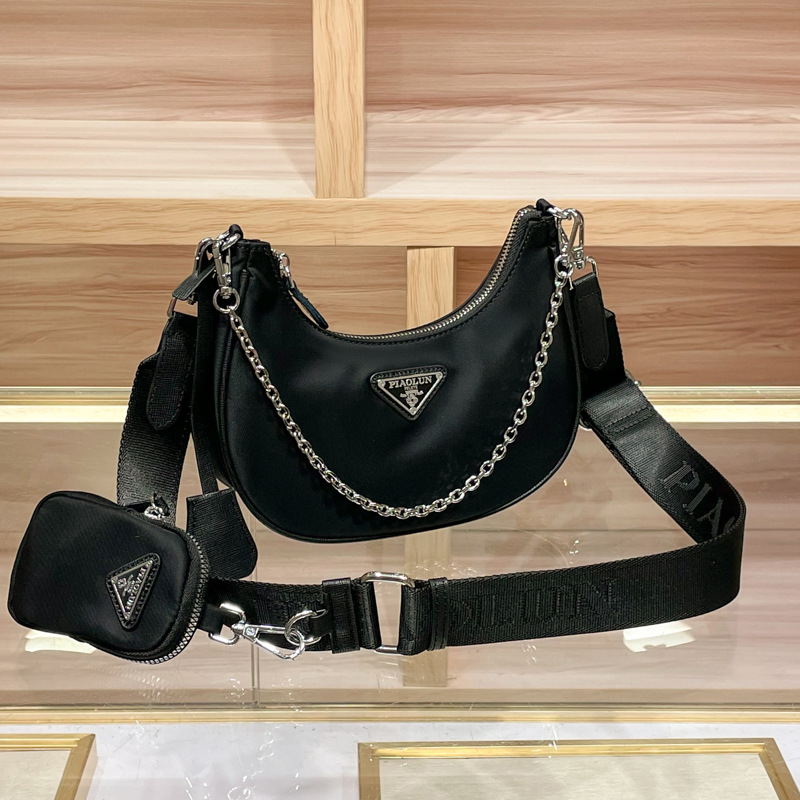 PIAOLUN 2026 Hot Luxury versatile and fashionable dumpling bag casual lightweight large capacity classic shoulder bag for men and women