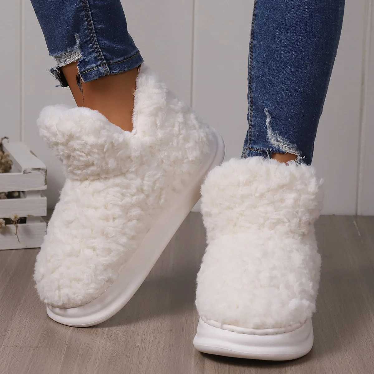 2025 Winter Cotton Slippers Women Men Indoor Warm Shoes Soft Faux Fur Thick Sole Lovers Home Street Boots Girls Fluffy Footwear T260922