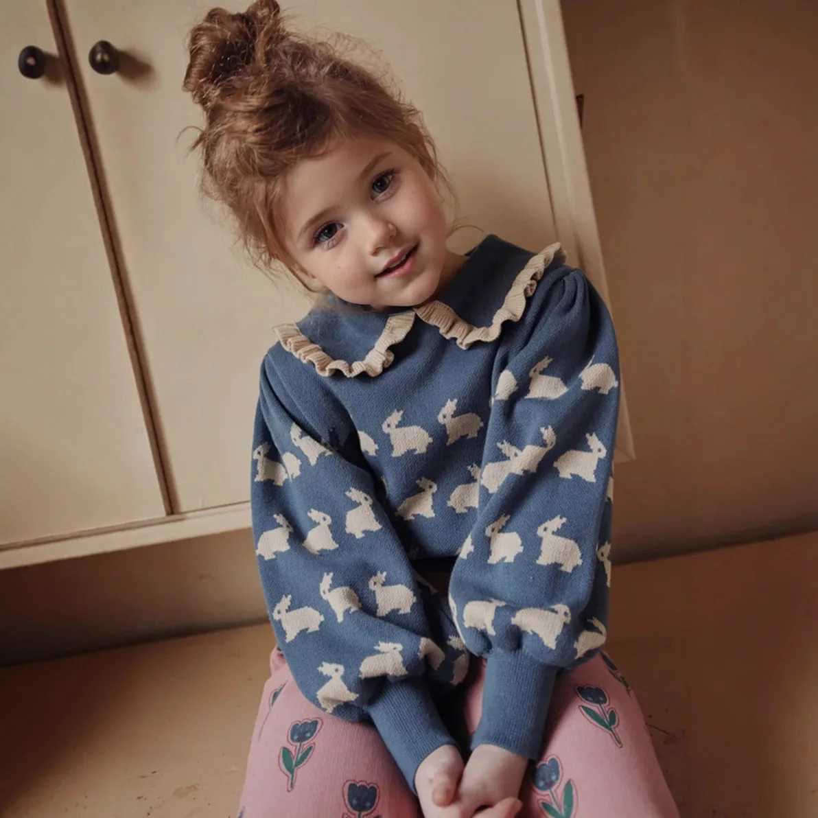 2026 Fall/Winter New Girls' Pullover Sweater Cute Rabbit Versatile Printed Knitted Sweater Children's Western-style Long-Sleeved Top C2609