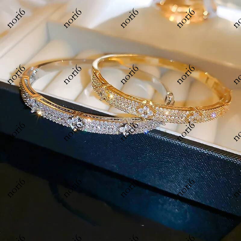 Luxury Classic Bracelet for Women copper Bangle Designer Cuff Jewelry Woman Party Gift