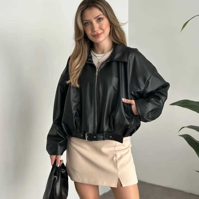 Women's Jackets Fashion Leather Jacket Women's Vintage Faux Leather Bomber Jacket Solid Zipper Lapel Long Sleeves Autumn High Street Coat
