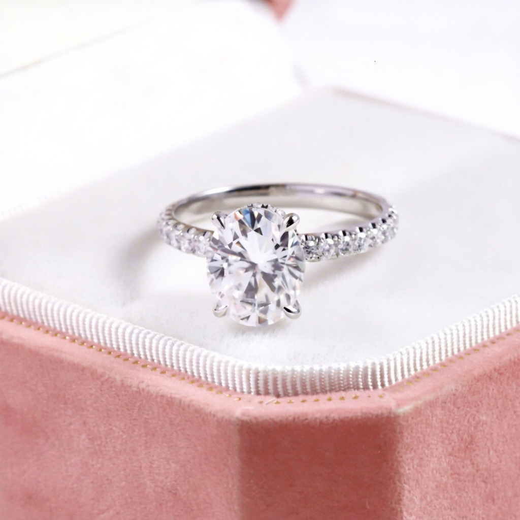 Yu Ying Custom 18K White Gold D Color Oval Cut VVS Mossanite Women Wedding Set Rings Engagement Moissanite Fine Jewelry