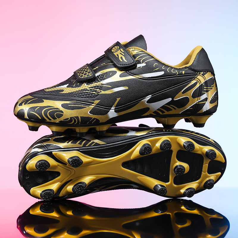 New Men Kids Soccer Match Grass Boys Professional Football Boots Ultralight Cleats Non-Slip Training Shoes Drop Shipping 26L0922
