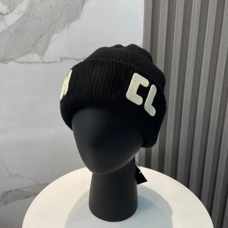 Womens Designer Beanies Winter Autumn Mens Wool Bonnet Luxury Warm Fitted Double Letters Soft Cashmere Street Fashion Beanie Hats nice Hot