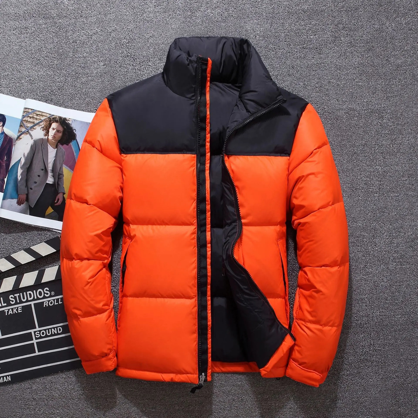 High Quality Winter Mens Down Jacket with White Duck Short Style 56%60% Contrasting Color Insulation Male 260922