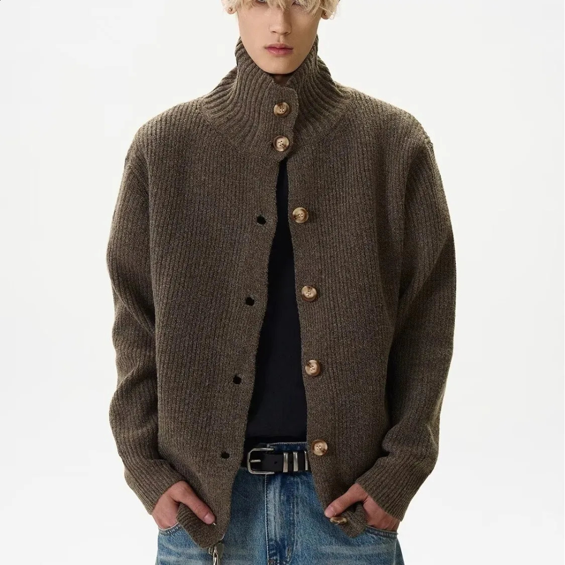autumn and winter American retro solid color stand up collar knitted cardigan men's loose button fashionable versatile 260920