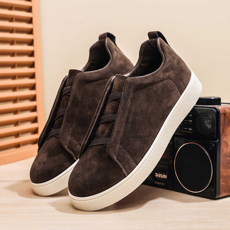 Casual Shoes Spring men's thick soled board shoes high-quality suede leather casual sports shoes comfortable and fashionable low top shoes D260