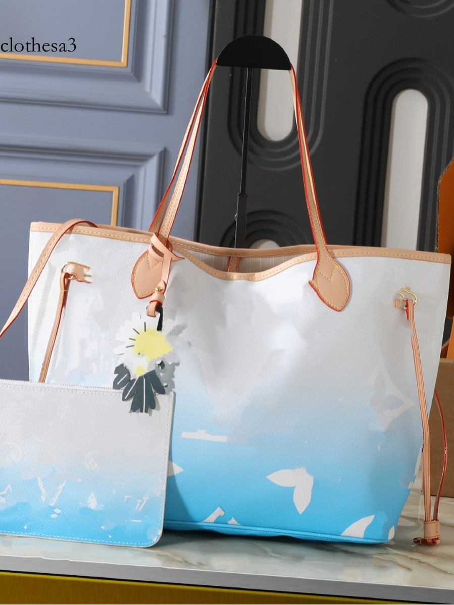 M45680 2026 new style tote versatile and fashionable with printed designs, available as a shoulder handbag, or armpit bag, direct from the