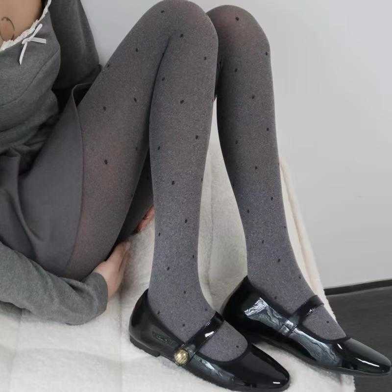 Plus-size gray polka dot leggings suitable for spring autumn and winter featuring a gray color scheme heart patterns and velvet fabric T260922