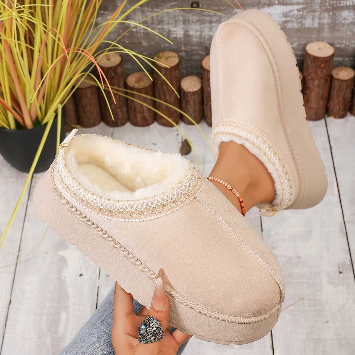 Snow Boots Women 2026 Winter New Short Cashmere Warm Thick-soled Shoes Without Heels Wool Half Slippers Women's Cotton Shoes T2609229CRZ