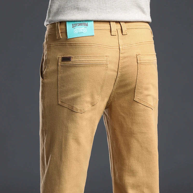 Jeans 2026 Jeans dritti da uomo in cotone morbido e confortevole pantaloni casual da lavoro elasticizzati moda pantaloni denim kaki coreano T260922