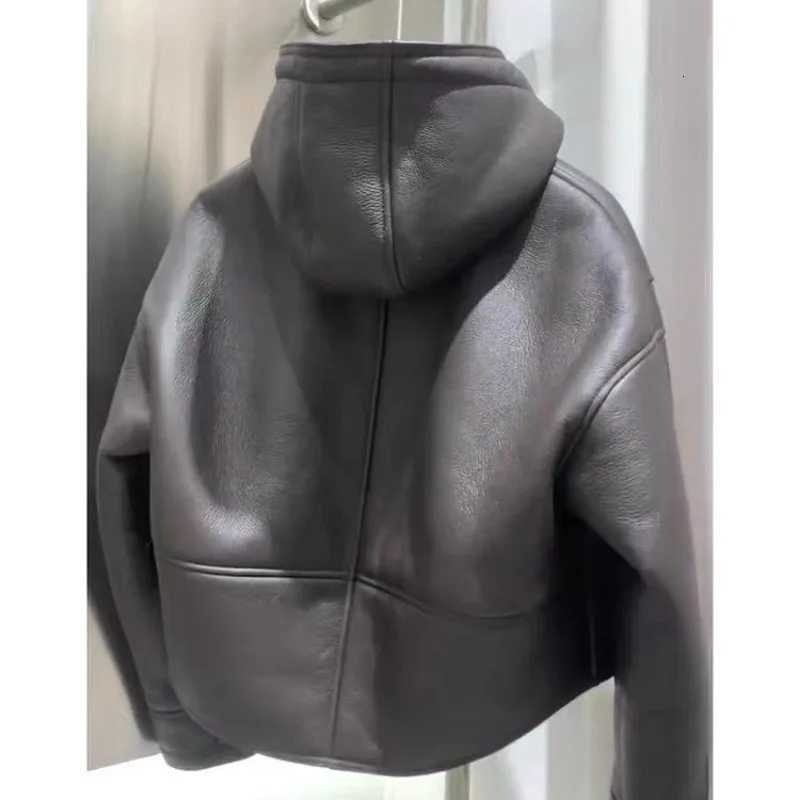 Faux Women's Leather Leather Autumn Winter Niche Unique Chic Top French Small Fragrant Celebrity Design Sense Korean Hooded Leather Jacket Shor