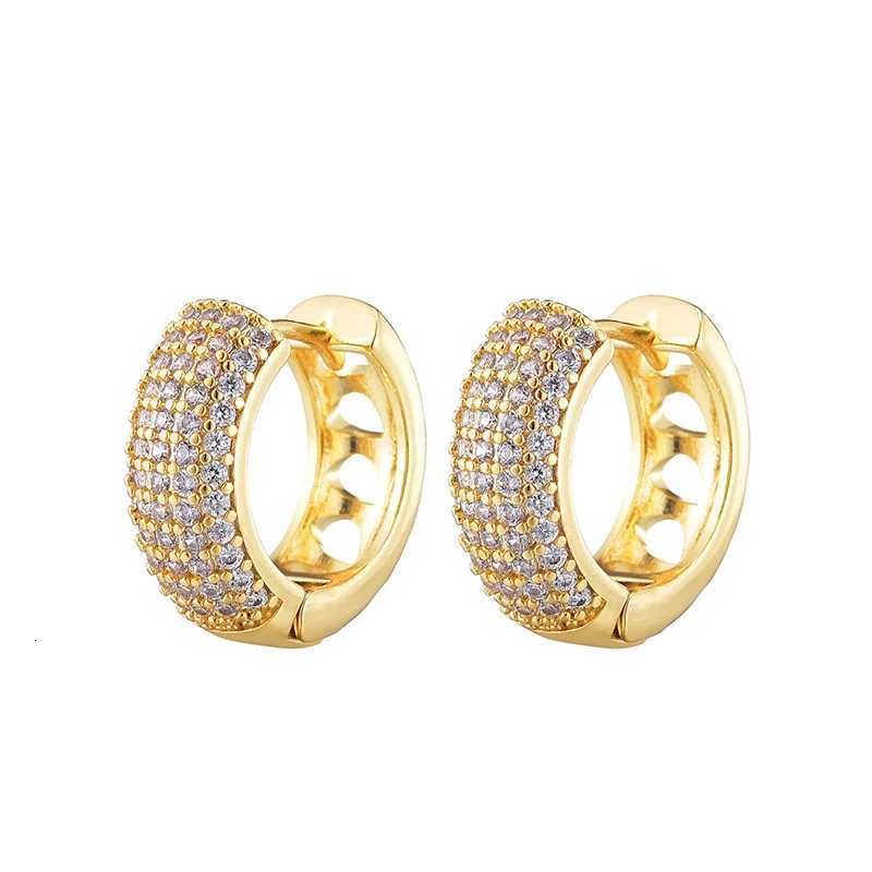 Stud Luxury AAAA Zirconia Round Huggie Hoop Earrings For Women Geometric Ear Buckle Wedding Engagement Party Trendy Classic Jewelry X260921