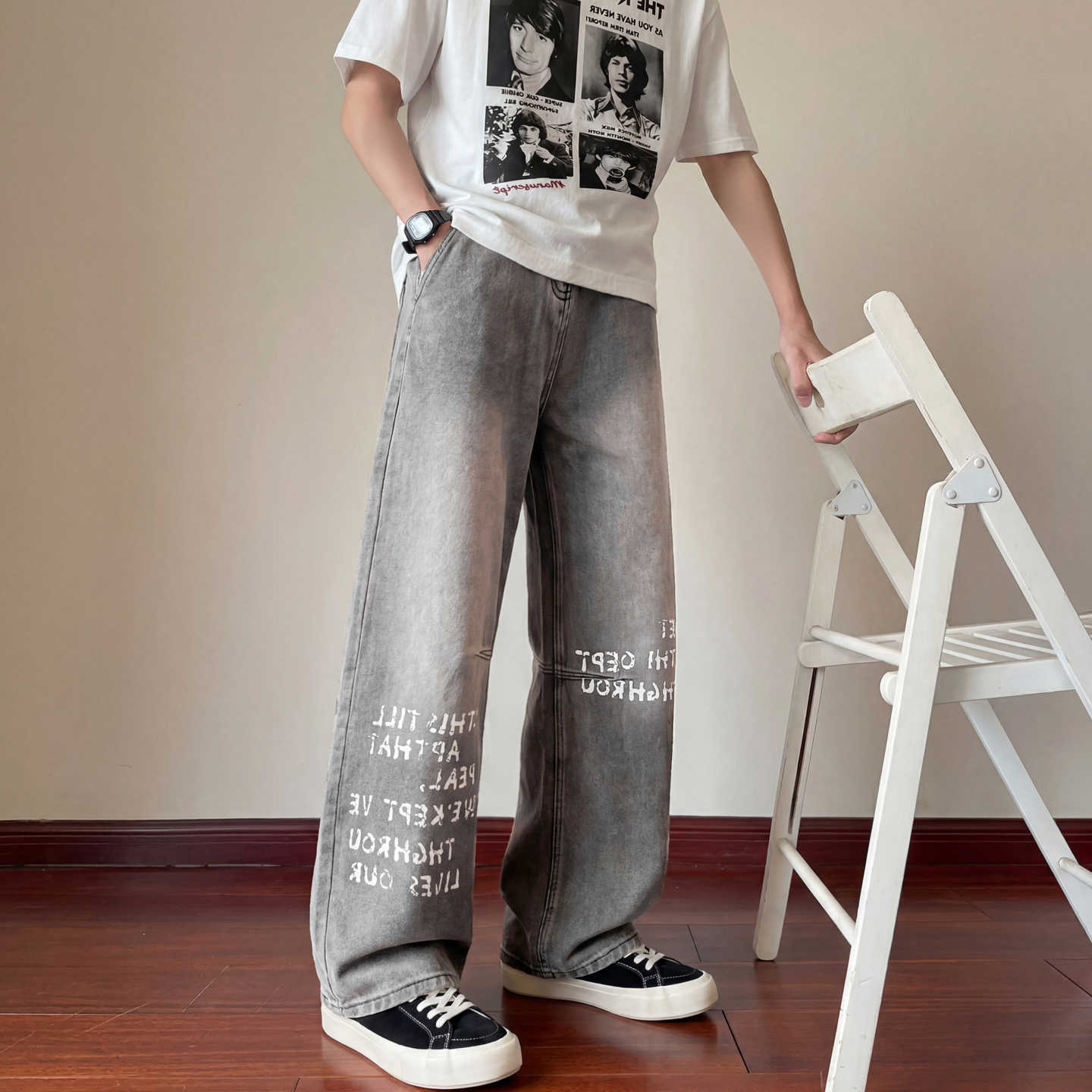 Jeans da uomo Jeans Pantaloni da uomo Nero scuro Stampa Lettera Pantaloni larghi dritti Casual Streetwear Pantaloni in denim di alta moda T260922